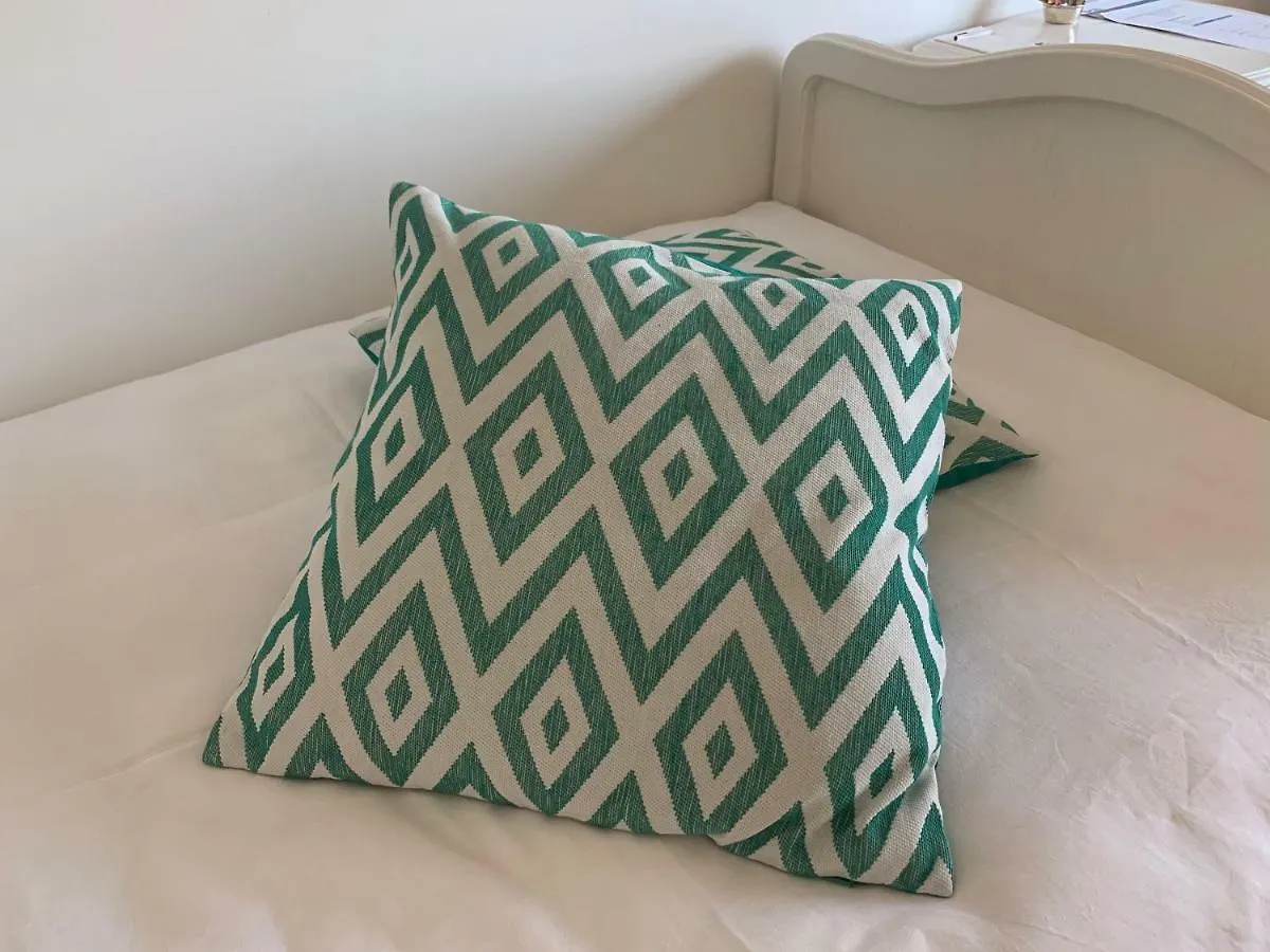 Bed and breakfast Avliving City Room Basilea Suiza