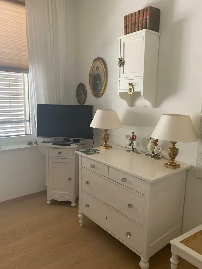 Bed and breakfast Avliving City Room Basilea